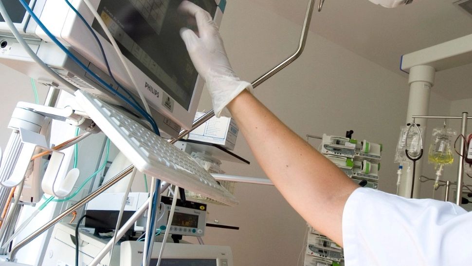 Paturile ATI din Capitală, SUPLIMENTATE. Ioana Mihăilă: "Toate spitalele care au secţii de boli infecţioase primesc pacienţi infectaţi cu COVID-19"