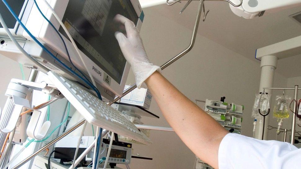 DEFICITUL medicilor de la Terapie intensivă, confirmat. Dorel Săndesc: „Avem fenomenul de deşertificare ...". Care sunt județele cele mai AFECTATE