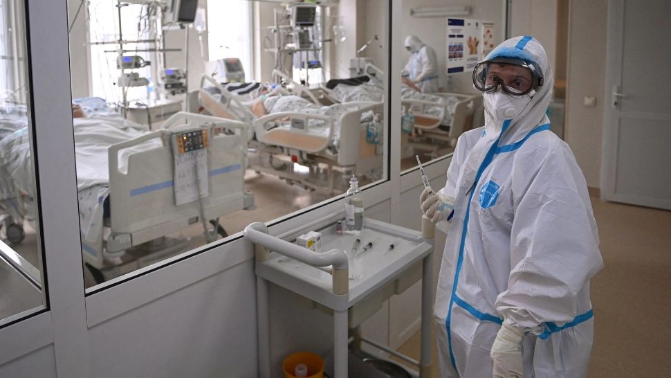 Spitalele rămân fără locuri libere la ATI. Câte paturi mai sunt disponibile în Capitală, dar și la nivelul întregii țări