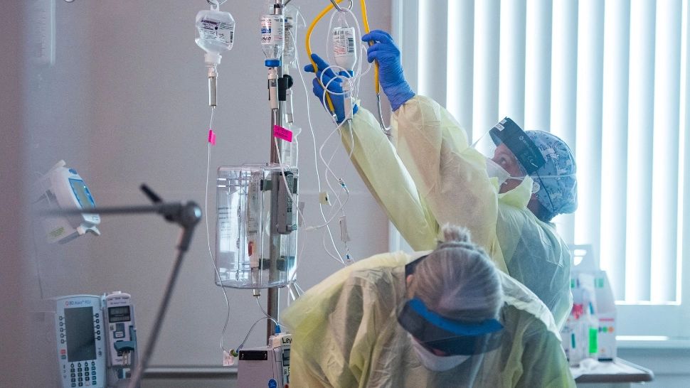 EXPLOZIE de cazuri în București și Ilfov! Capitala și alte 3 județe, în scenariul ROȘU, alte 7 județe în scenariul GALBEN