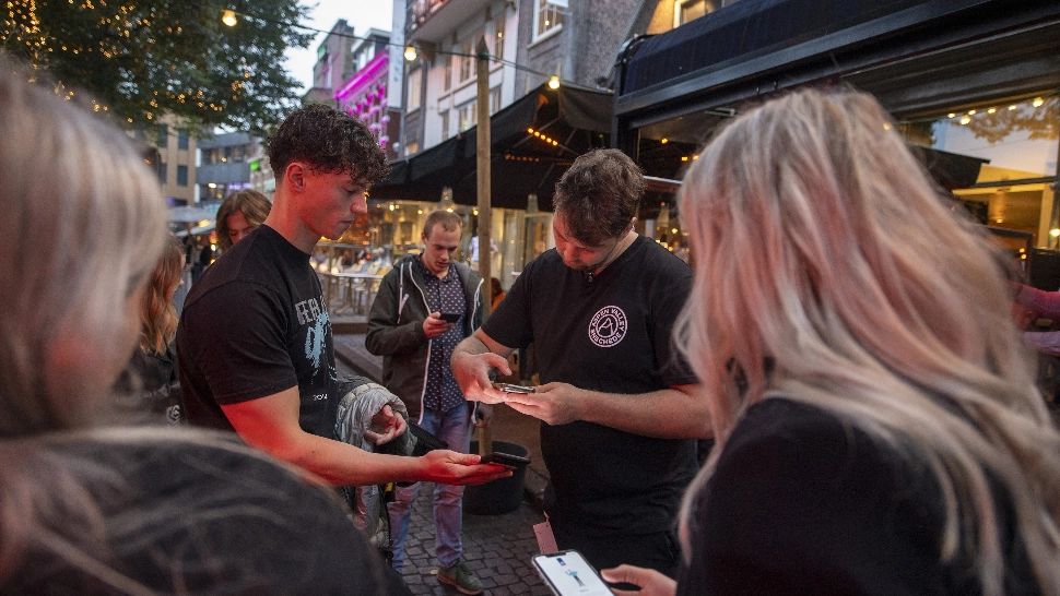 Anunț de ultim moment al premierului. Condiții speciale, în pandemie, pentru industria HoReCa