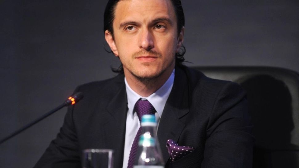 Fugarul Dragoș Săvulescu acuză autoritățile române de abuzuri - Interviu pentru presa din Grecia