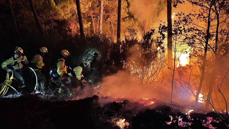 Incendii DEVASTATOARE în Spania! Mii de oameni, evacuați. Zeci de elicoptere și drone au luptat cu flăcările