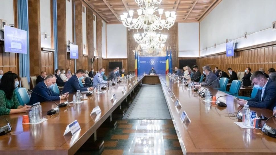 Ministrul Muncii sare în apărarea lui Florin Cîțu: Guvernul a făcut ce era necesar!