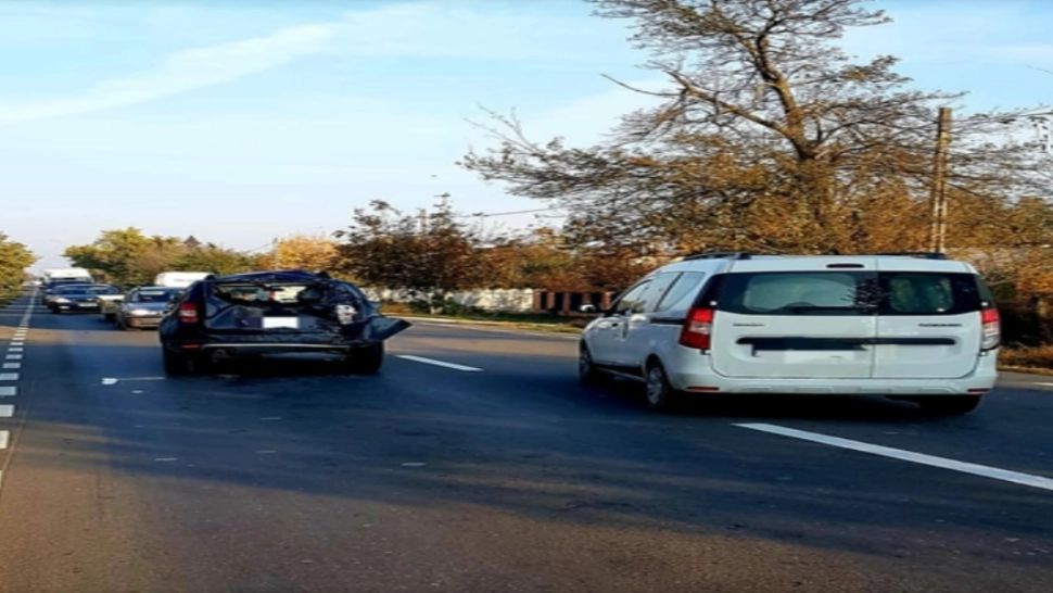 FOTO Accident TERIBIL în Ialomița: 3 persoane transportate de urgență la spital