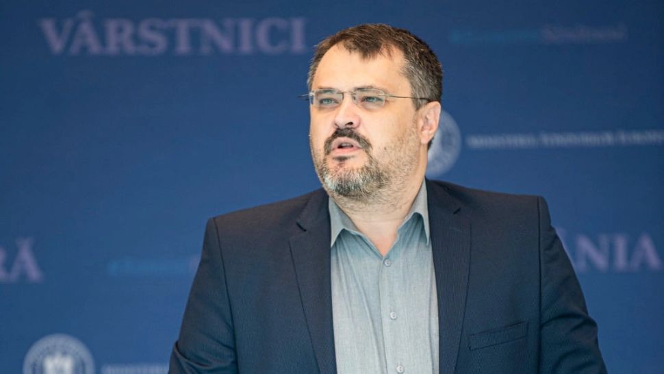 USR, dispus să renunțe la unele portofolii în negocierile pentru refacerea coaliției. Apel la PNL și UDMR 