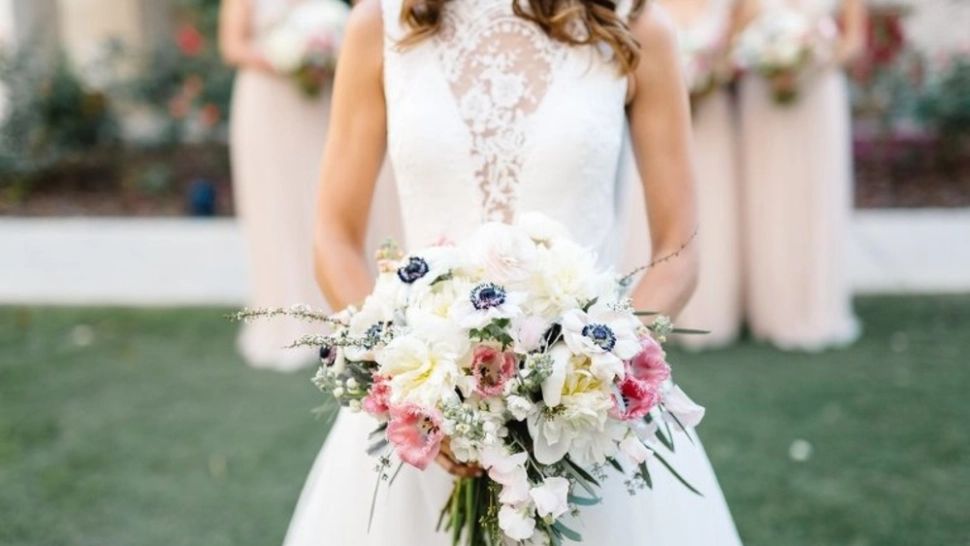 Situație incredibilă în Botoșani: O nuntă s-a desfășurat fără mire!/ De ce NU a avut voie bărbatul să intre în restaurant