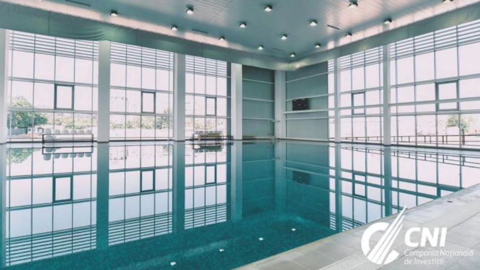 Incident GRAV la bazinul Rapid: 18 copii au ajuns la spital după ce s-au INTOXICAT cu clor! Poliția ANCHETEAZĂ cazul