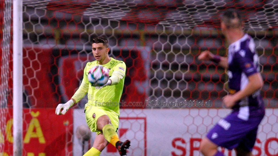 Jucător de la Dinamo a dat vina pe un coechipier de eliminarea din Cupa României