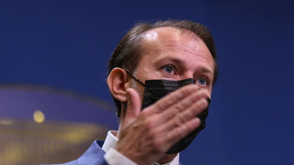 Florin Cîțu dă vina pe televiziuni pentru eșecul campaniei de vaccinare