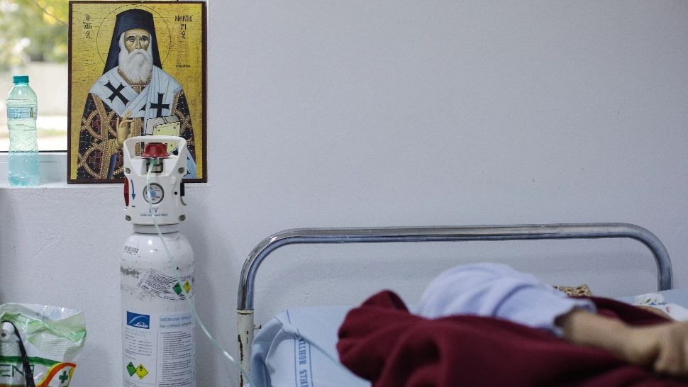 Încă un pacient Covid evacuat din Spitalul Târgu Cărbunești a murit 