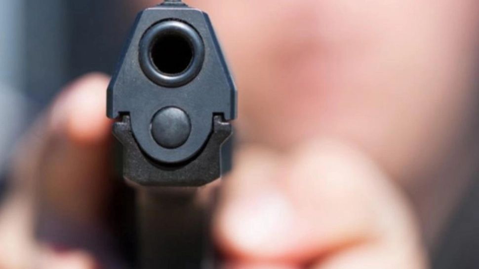 Un bărbat a MURIT după ce s-a împuşcat cu propria armă de vânătoare! - Dosar penal pentru ucidere din culpă