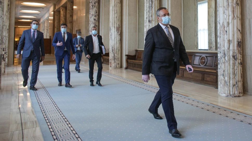 Nicolae Ciucă și-a depus mandatul! Se reface coaliția USR-PNL sau PSD intră în scenă?