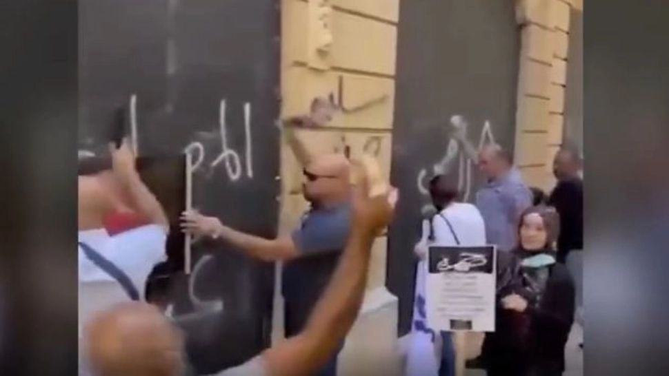 Tensiuni uriașe în Liban! Proteste VIOLENTE din cauza crizei de combustibil