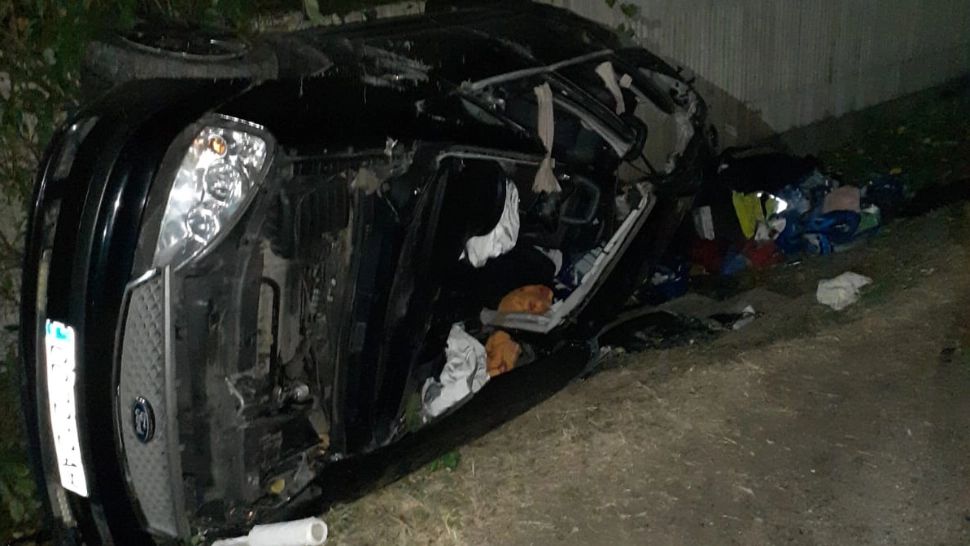 Accident cumplit, în Giurgiu: 2 morți și 3 răniți, după ce o mașină s-a izbit de un TIR