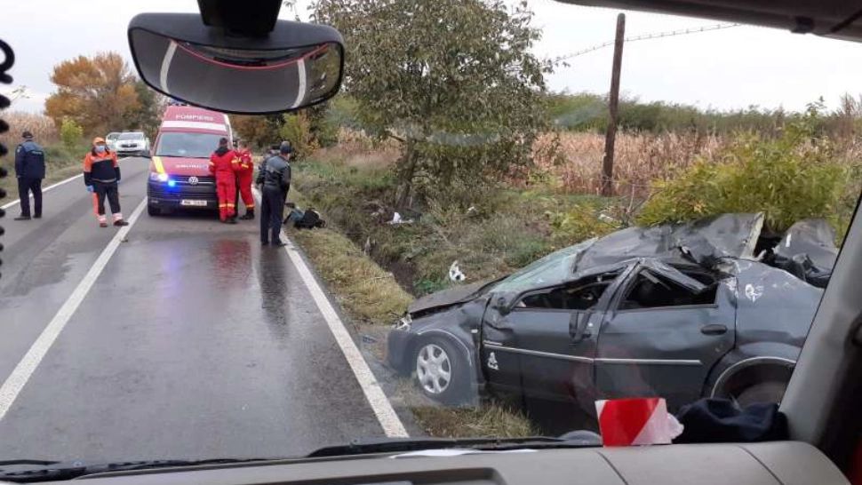 FOTO | 2 victime în urma unui accident grav, în Botoşani
