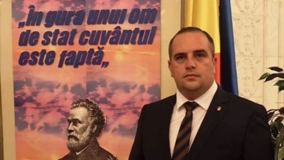 Alți parlamentari părăsesc PNL și acuză un BLAT cu PSD pentru susținerea guvernului minoritar