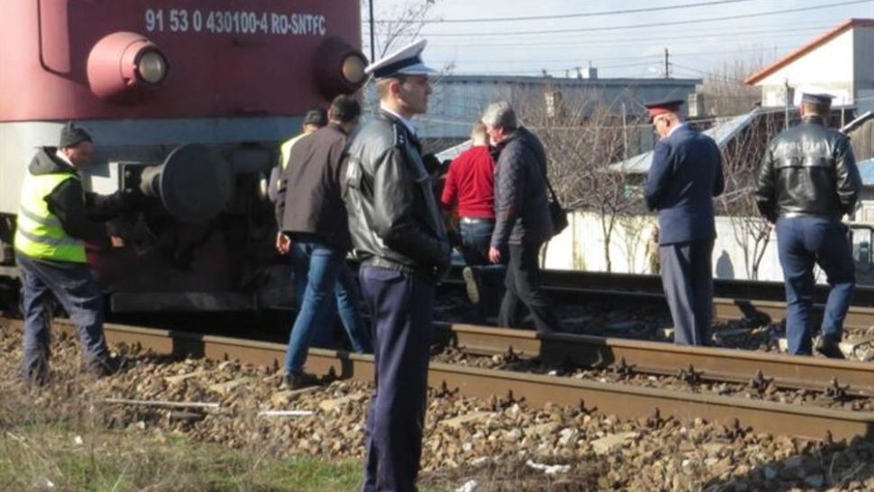 Accident MORTAL în Brăila. Bărbat SPULBERAT de tren când traversa calea ferată