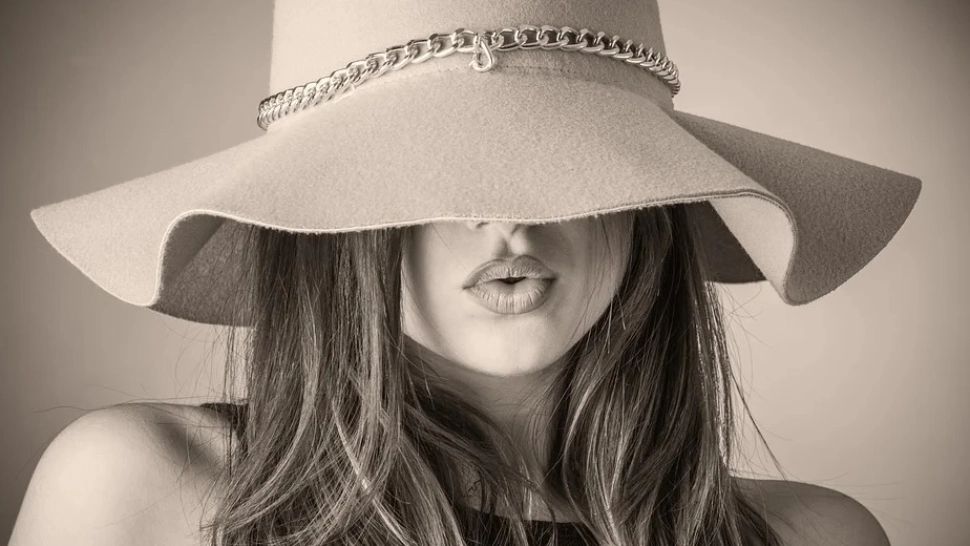 Top 3 femei care au bărbații la degetul mic. Doar cer și li se dă!