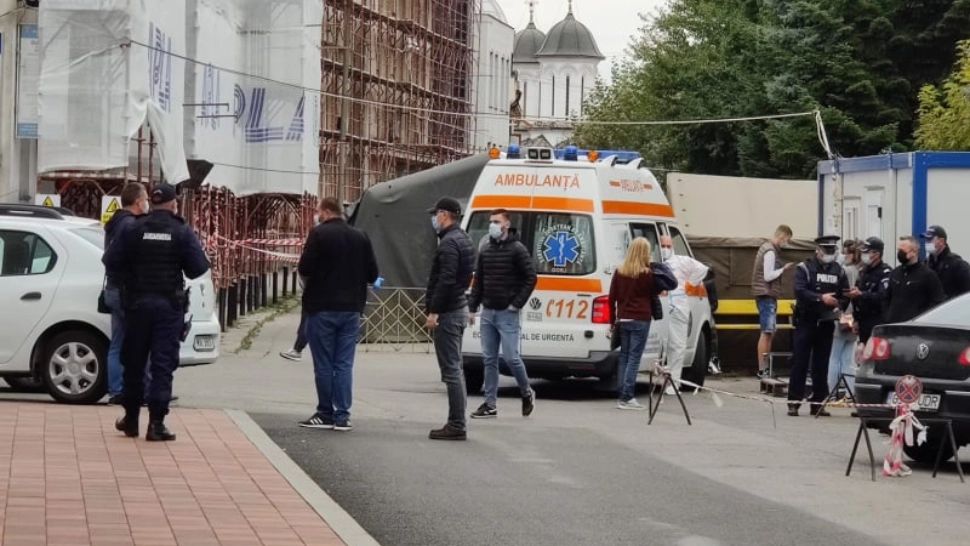 Scenă șocantă la Tg. Jiu. S-a împușcat în cap, chiar în fața Spitalului Județean, cu un asomator de animale