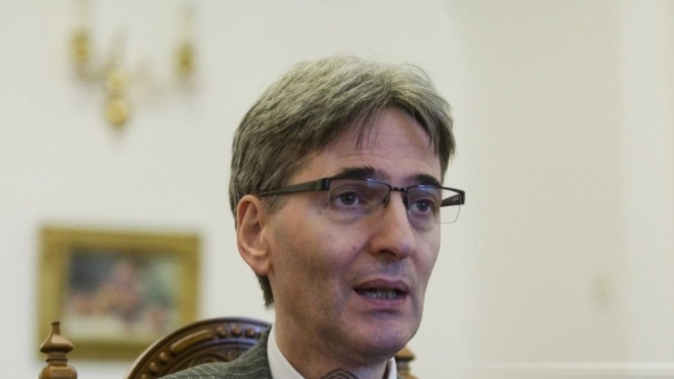 Klaus Iohannis l-a eliberat din funcția de consilier prezidențial pe fratele lui Ludovic Orban - Ce distincție i-a oferit