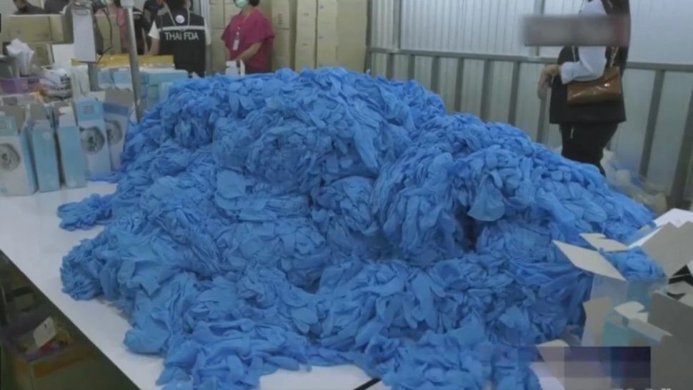 Zeci de milioane de mănuși medicale FOLOSITE, vândute ca noi în SUA