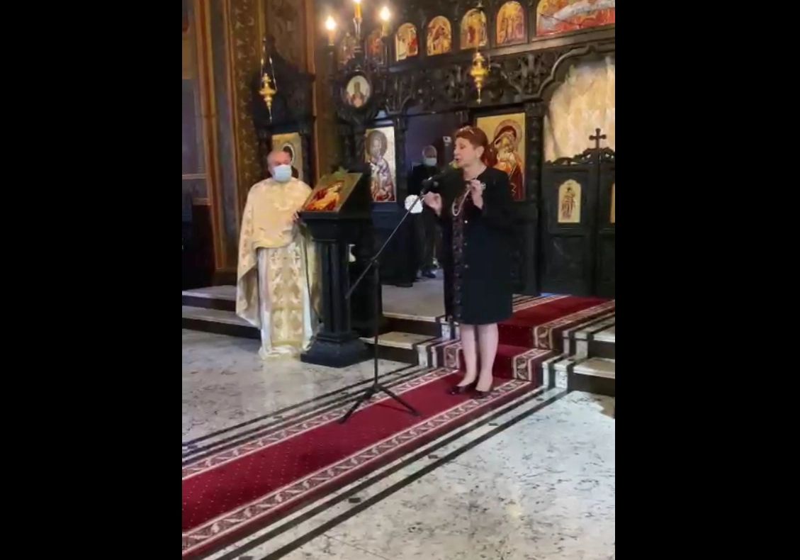 Un preot a chemat un medic la slujbă, să le vorbească enoriașilor despre vaccinare