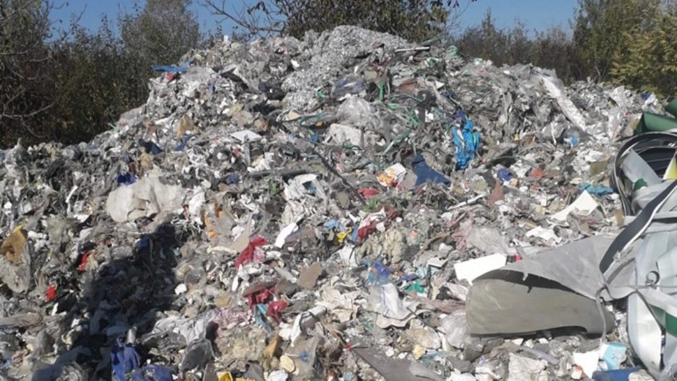 Deșeuri aduse ilegal în țară, trimise înapoi în Slovacia - s-a deschis dosar penal