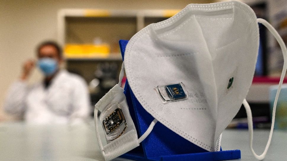 VIDEO | Fabrică de măști performante inaugurată în România. Filtre de aer cu eficiență de peste 99%