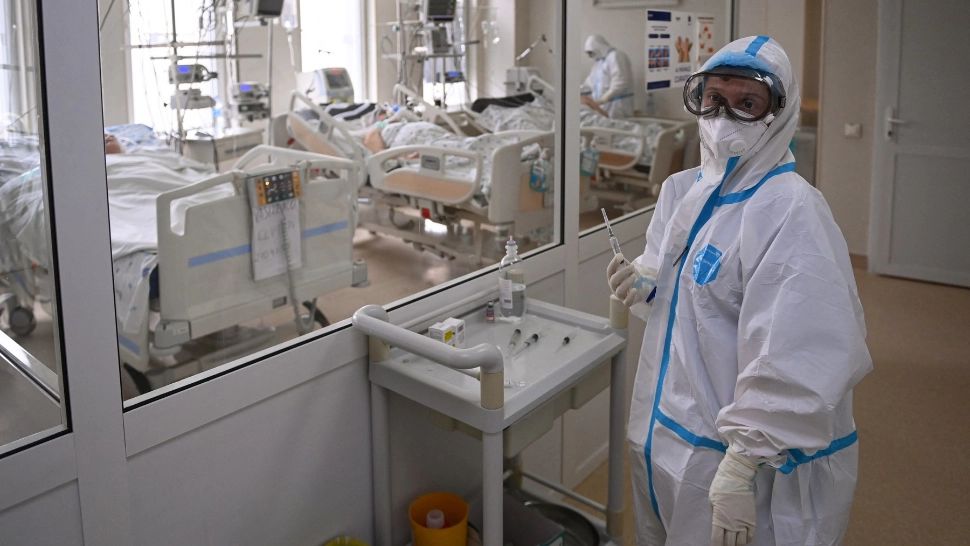 Cifrele care prevestesc DEZASTRUL: La cât a ajuns media națională de infectare - TABELUL cu distribuția și indicele, la zi