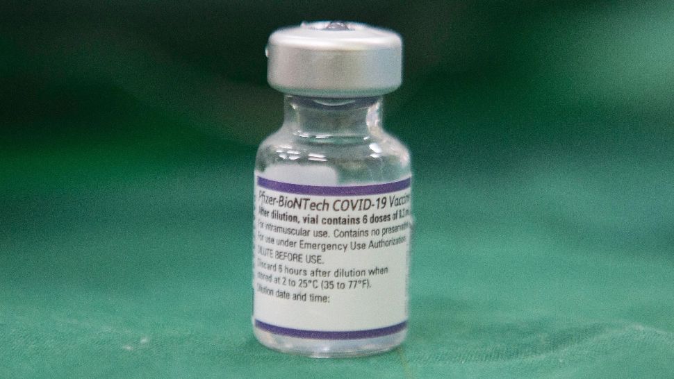 O nouă tranşă de vaccin produs de Pfizer va sosi în România – Anunțul CNCAV