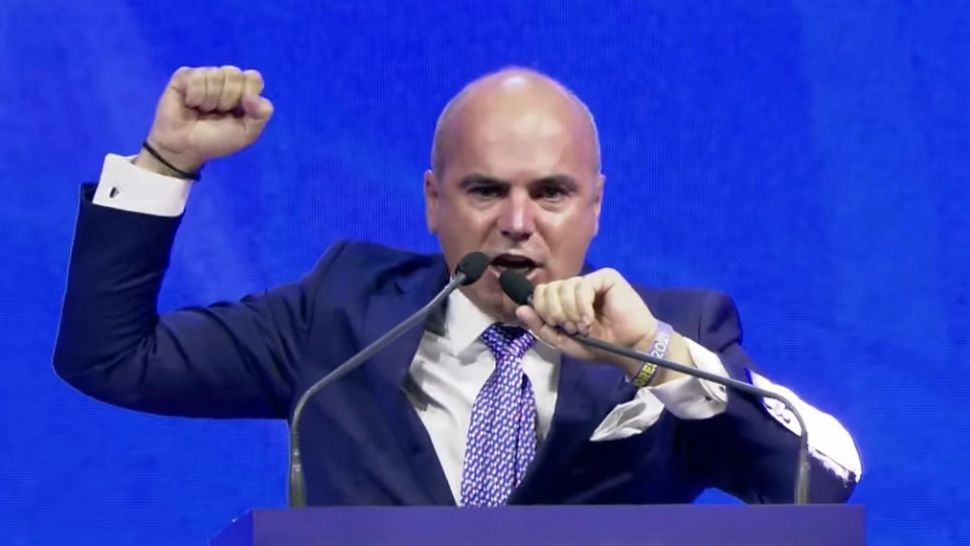 Rareș Bogdan, atac devastator la Traian Băsescu: E diabolic ce face, lipindu-se de Elena Lasconi, o trage în jos. Va avea o surpriză neplăcută duminică 