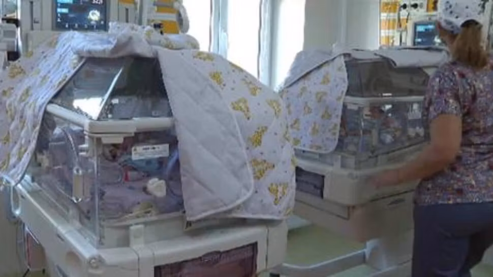 VIDEO Dezastru la Timișoara, 16 grade in spitale, copiii luați de lângă mame, la Maternitate