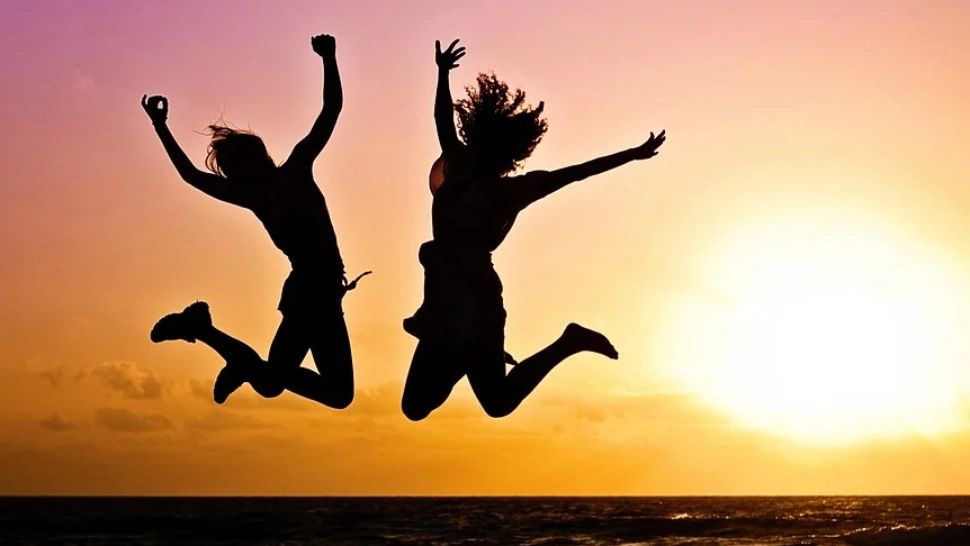 Horoscop 10 octombrie. Vei fi fericit dacă îi eviți pe cei care te-au dezamăgit! Zodia care cheltuiește prea mult