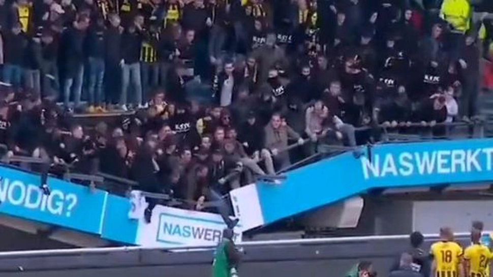 VIDEO | Tribunele unui stadion din Olanda s-au prăbușit cu tot cu suporteri, la finalul unui meci