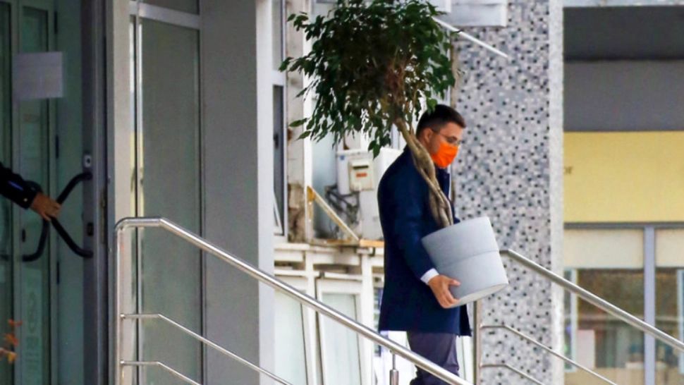 Scandal în USR - Un primar și-a dat afară din primărie viceprimarul, coleg de partid, cu tot cu biroul din dotare