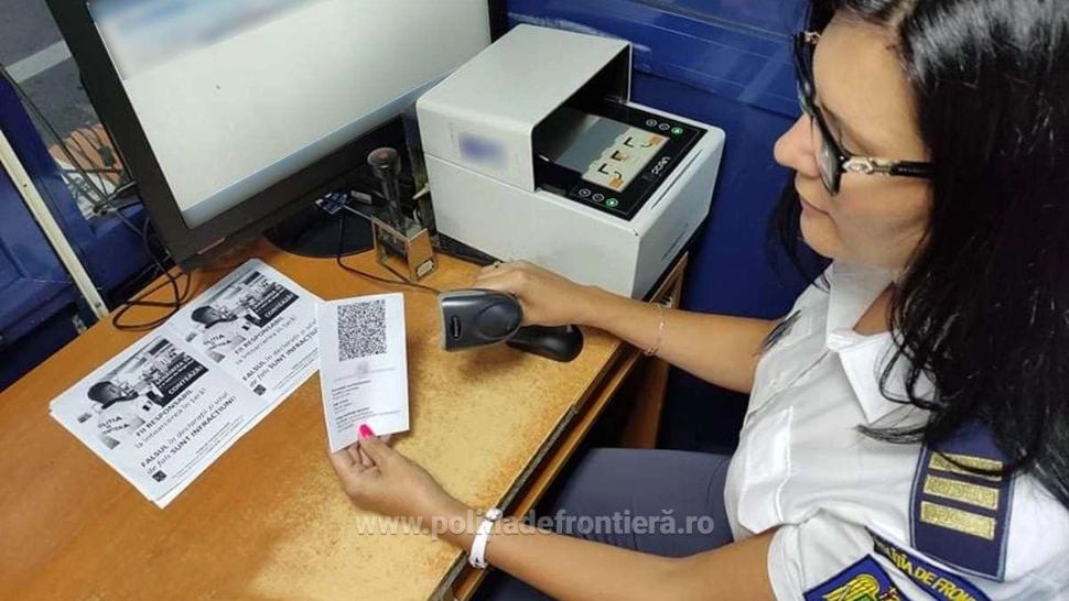 Cetăţeni spanioli cu certificate digitale de vaccinare FALSE, depistaţi pe Aeroportul Otopeni din Capitală