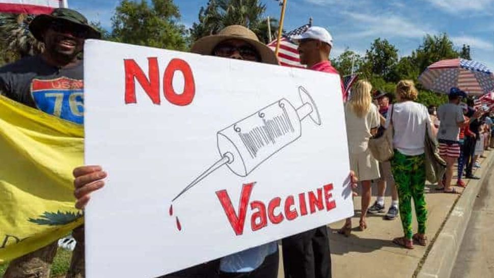 Șapte DOCTORI s-au infectat cu COVID-19 la un summit ANTI-VACCIN! Unde s-a întâmplat 