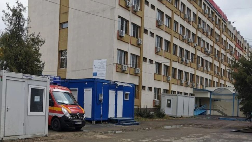 Incident CUMPLIT: Un pacient al SJU Ploiești a murit după ce s-a aruncat de la etajul 5 al spitalului