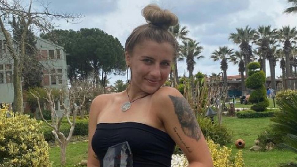 Portretul Andreei Prisăcariu, sportiva cu 21 de tatuaje și 22.000 de urmăritori pe o rețea de socializare