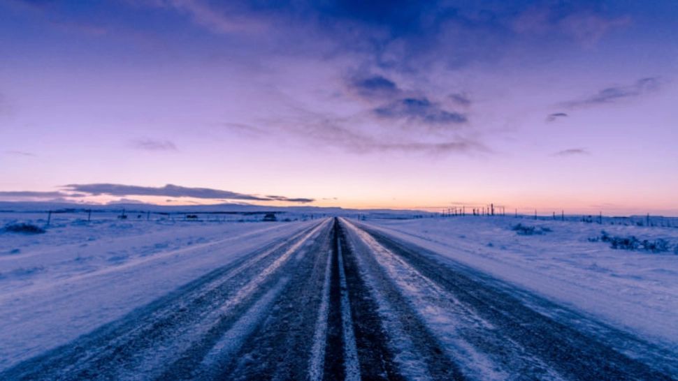 Avertizare pentru șoferi, după valul de ACCIDENTE GRAVE din această dimineață. Se circulă în condiții de IARNĂ 