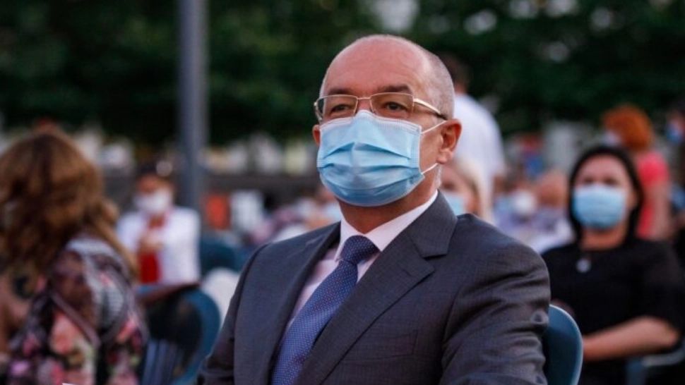 Dialog aprins Emil BOC - Emanuel Ungureanu, pe tema tezei de doctorat. Edilul din Cluj a răbufnit: Ești un terchea-berchea