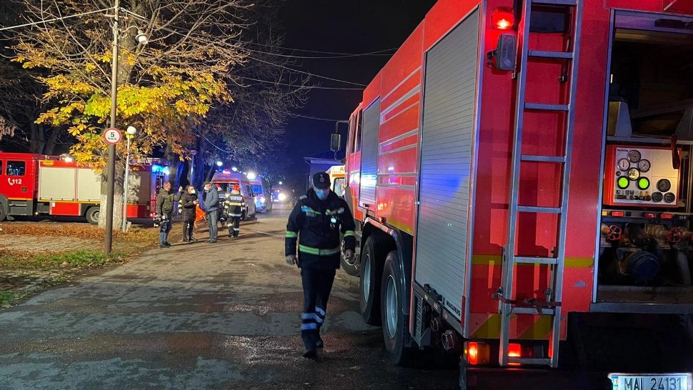 Incendiu la Spitalul COVID Movila. Cine sunt pacienții evacuați de urgență - doi morți