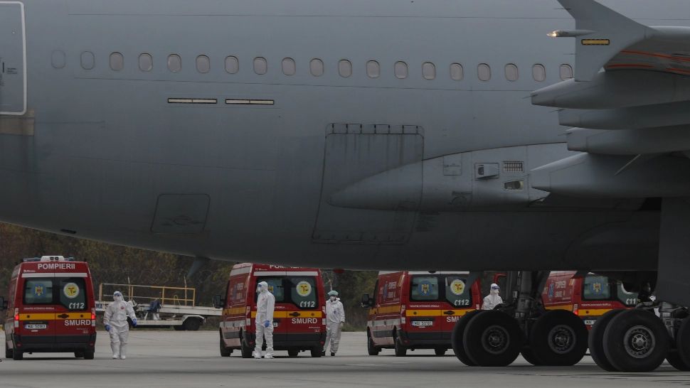 Alți 6 români grav bolnavi COVID, transferați miercuri în spitale din Germania