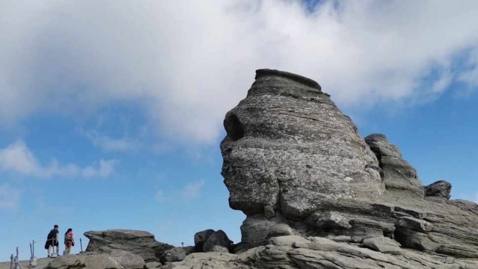 Babele și Sfinxul, revendicate în instanță: proces ISTORIC. Ce județe reclamă cele două monumente naturale