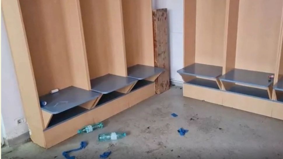 Fotbaliștii de la CSA Steaua au VANDALIZAT un vestiar. Ce i-a determinat să recurgă la acest gest