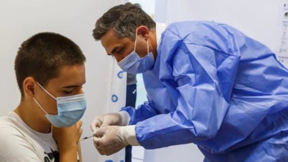 Valeriu Gheorghiță, primele explicații în scandalul vaccinurilor: diferenţa mare dintre cei care au raportat reacţii adverse şi numărul reacţiilor