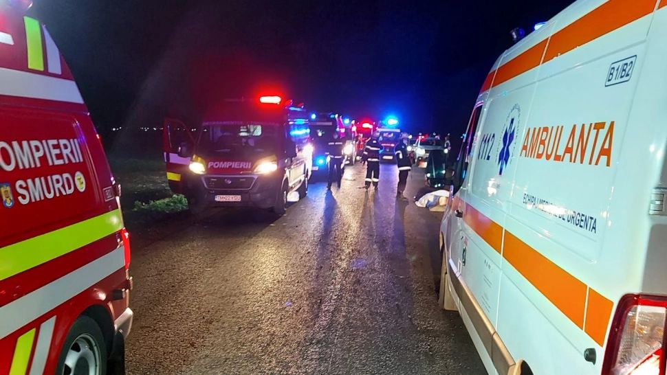 CARAMBOL în Neamț: 5 mașini sunt implicate în accident - Traficul rutier este blocat pe ambele sensuri de mers