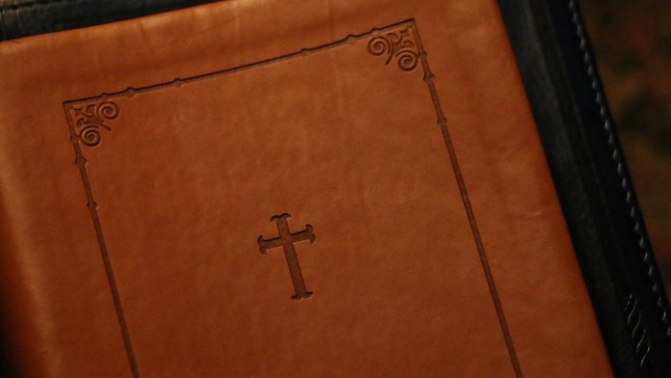 Sărbătoare 9 noiembrie. Mari sfinți sunt pomeniți în calendar. Cui trebuie să-i spui "La mulți ani!"