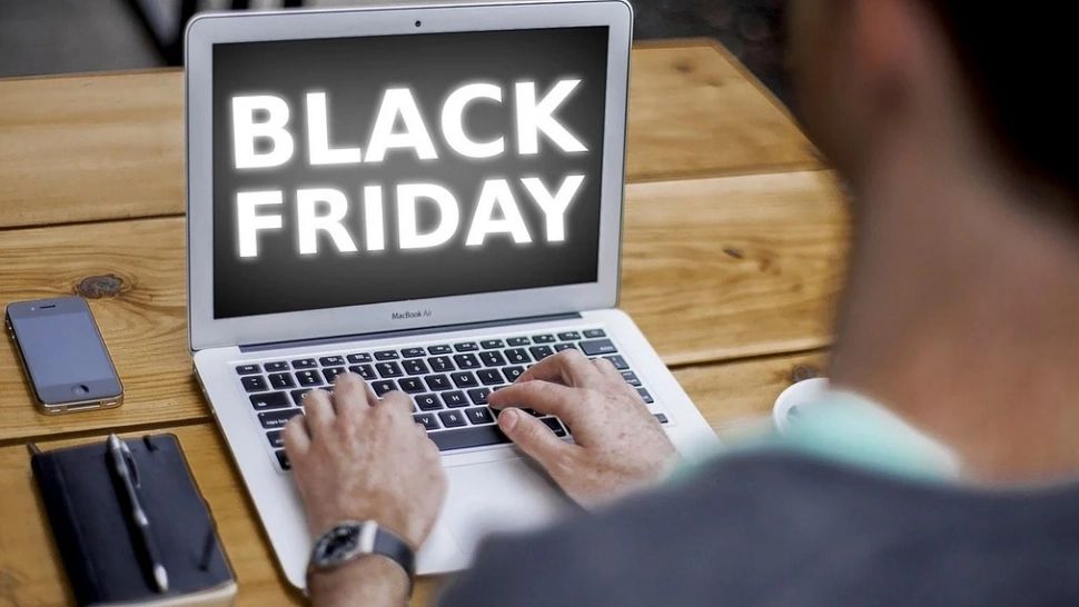 Studiul care scoate la iveală ceea ce mulți consumatori reclamau. Doar 6% dintre produsele electro-IT au avut cel mai scăzut preţ din an, de Black Friday